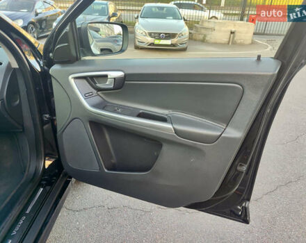 Черный Вольво ХС60, объемом двигателя 2 л и пробегом 220 тыс. км за 19799 $, фото 28 на Automoto.ua