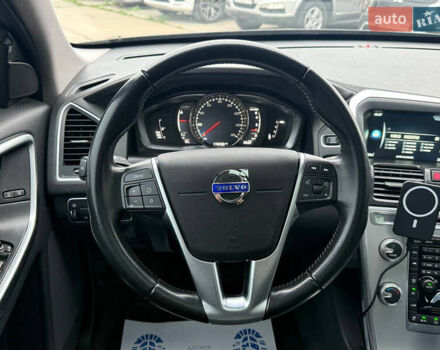 Чорний Вольво ХС60, об'ємом двигуна 2 л та пробігом 120 тис. км за 21400 $, фото 19 на Automoto.ua