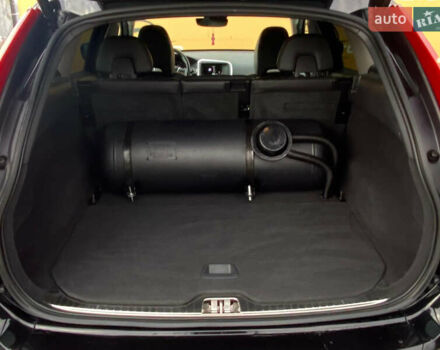 Черный Вольво ХС60, объемом двигателя 2.5 л и пробегом 160 тыс. км за 16300 $, фото 26 на Automoto.ua