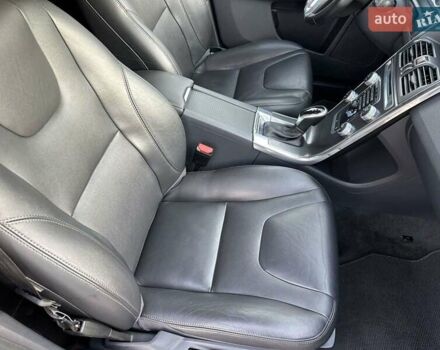 Черный Вольво ХС60, объемом двигателя 1.97 л и пробегом 139 тыс. км за 21300 $, фото 26 на Automoto.ua