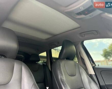 Чорний Вольво ХС60, об'ємом двигуна 1.97 л та пробігом 199 тис. км за 18000 $, фото 13 на Automoto.ua