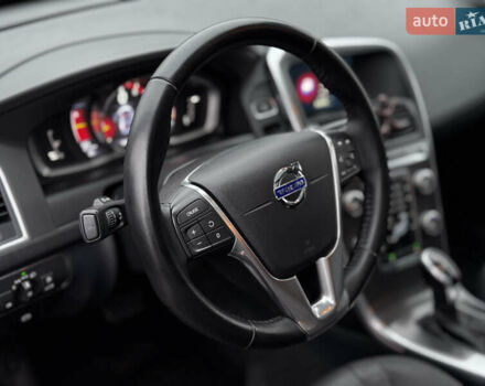 Чорний Вольво ХС60, об'ємом двигуна 2.5 л та пробігом 160 тис. км за 16300 $, фото 16 на Automoto.ua