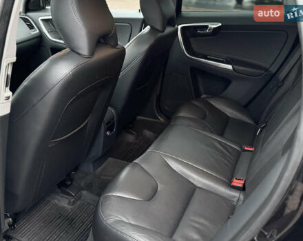 Чорний Вольво ХС60, об'ємом двигуна 2.5 л та пробігом 160 тис. км за 16300 $, фото 21 на Automoto.ua