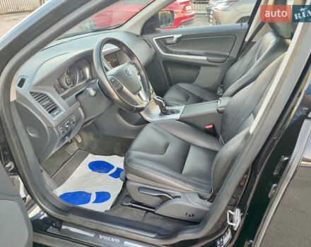 Черный Вольво ХС60, объемом двигателя 2 л и пробегом 220 тыс. км за 19799 $, фото 17 на Automoto.ua