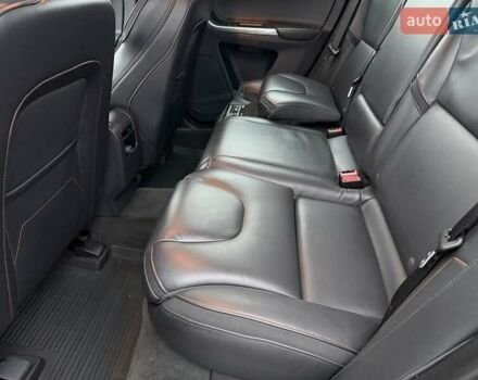 Черный Вольво ХС60, объемом двигателя 2.4 л и пробегом 212 тыс. км за 19187 $, фото 28 на Automoto.ua