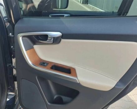 Черный Вольво ХС60, объемом двигателя 2 л и пробегом 87 тыс. км за 11600 $, фото 4 на Automoto.ua