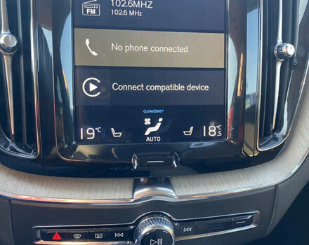 Вольво ХС60 2017 в Виннице на Automoto.ua Черный Вольво ХС60, объемом двигателя 1.97 л и пробегом 199 тыс. км за 27900 $, фото 16 на Automoto.ua