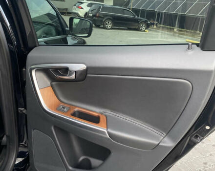 Чорний Вольво ХС60, об'ємом двигуна 2 л та пробігом 282 тис. км за 12900 $, фото 25 на Automoto.ua