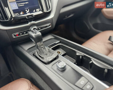 Черный Вольво ХС60, объемом двигателя 1.97 л и пробегом 100 тыс. км за 22500 $, фото 32 на Automoto.ua