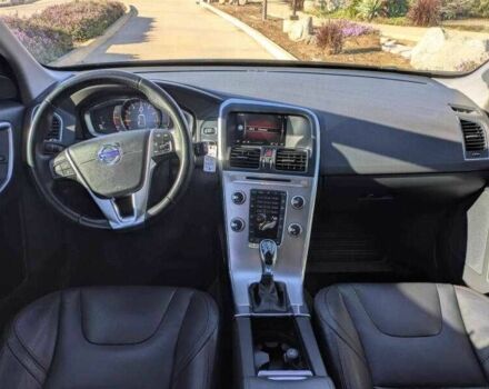 Черный Вольво ХС60, объемом двигателя 2 л и пробегом 47 тыс. км за 4700 $, фото 10 на Automoto.ua