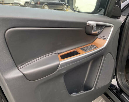 Чорний Вольво ХС60, об'ємом двигуна 2 л та пробігом 282 тис. км за 12900 $, фото 11 на Automoto.ua