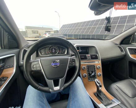 Чорний Вольво ХС60, об'ємом двигуна 2 л та пробігом 282 тис. км за 12900 $, фото 16 на Automoto.ua