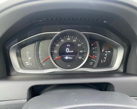 Чорний Вольво ХС60, об'ємом двигуна 2 л та пробігом 282 тис. км за 12900 $, фото 15 на Automoto.ua