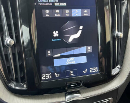 Вольво ХС60 2017 в Виннице на Automoto.ua Черный Вольво ХС60, объемом двигателя 1.97 л и пробегом 199 тыс. км за 27900 $, фото 24 на Automoto.ua