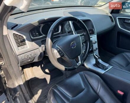 Черный Вольво ХС60, объемом двигателя 2 л и пробегом 235 тыс. км за 11300 $, фото 11 на Automoto.ua