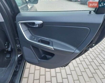 Чорний Вольво ХС60, об'ємом двигуна 2 л та пробігом 240 тис. км за 18500 $, фото 16 на Automoto.ua