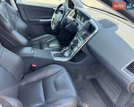 Черный Вольво ХС60, объемом двигателя 2 л и пробегом 235 тыс. км за 11300 $, фото 6 на Automoto.ua