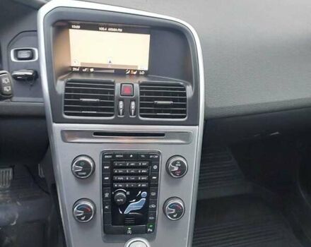 Чорний Вольво ХС60, об'ємом двигуна 2 л та пробігом 240 тис. км за 18500 $, фото 7 на Automoto.ua