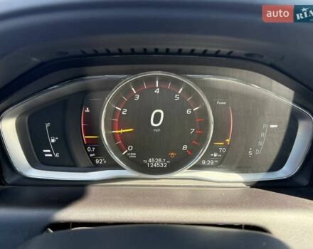 Черный Вольво ХС60, объемом двигателя 2 л и пробегом 199 тыс. км за 10600 $, фото 11 на Automoto.ua