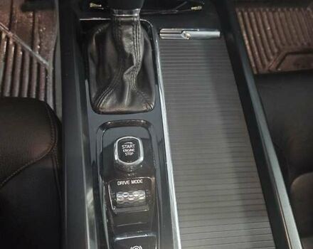 Чорний Вольво ХС60, об'ємом двигуна 1.97 л та пробігом 267 тис. км за 26000 $, фото 21 на Automoto.ua