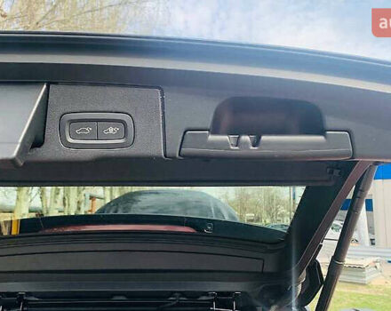 Чорний Вольво ХС60, об'ємом двигуна 1.97 л та пробігом 60 тис. км за 23000 $, фото 5 на Automoto.ua