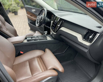 Черный Вольво ХС60, объемом двигателя 2 л и пробегом 172 тыс. км за 27999 $, фото 25 на Automoto.ua