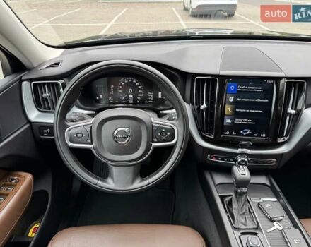 Черный Вольво ХС60, объемом двигателя 2 л и пробегом 82 тыс. км за 26999 $, фото 17 на Automoto.ua
