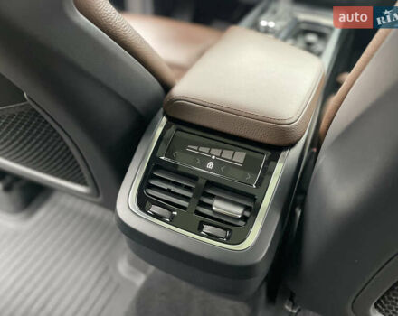 Черный Вольво ХС60, объемом двигателя 2 л и пробегом 172 тыс. км за 27999 $, фото 22 на Automoto.ua