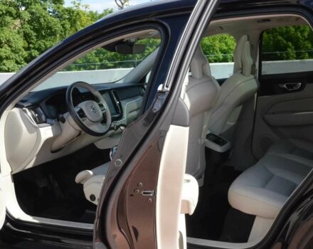 Черный Вольво ХС60, объемом двигателя 2 л и пробегом 87 тыс. км за 16000 $, фото 21 на Automoto.ua