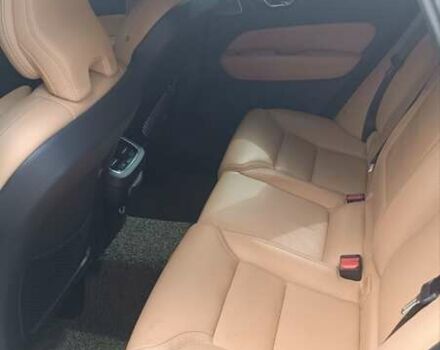 Чорний Вольво ХС60, об'ємом двигуна 1.97 л та пробігом 200 тис. км за 32000 $, фото 22 на Automoto.ua