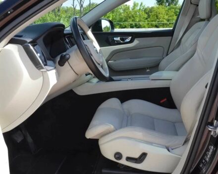 Черный Вольво ХС60, объемом двигателя 2 л и пробегом 87 тыс. км за 16000 $, фото 10 на Automoto.ua