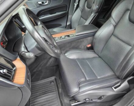 Чорний Вольво ХС60, об'ємом двигуна 2 л та пробігом 37 тис. км за 13400 $, фото 9 на Automoto.ua