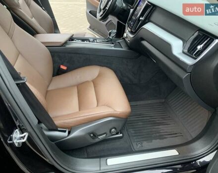 Черный Вольво ХС60, объемом двигателя 1.97 л и пробегом 78 тыс. км за 30000 $, фото 37 на Automoto.ua