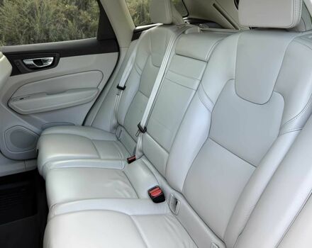 Черный Вольво ХС60, объемом двигателя 2 л и пробегом 30 тыс. км за 9900 $, фото 11 на Automoto.ua