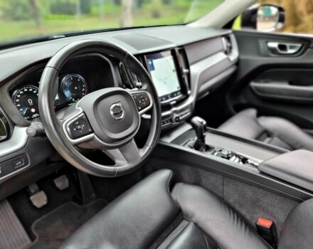 Черный Вольво ХС60, объемом двигателя 2 л и пробегом 139 тыс. км за 18500 $, фото 16 на Automoto.ua