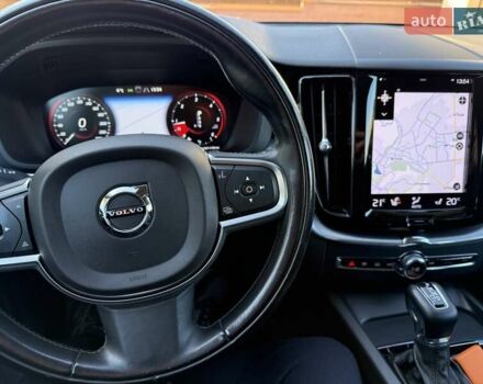 Чорний Вольво ХС60, об'ємом двигуна 2 л та пробігом 244 тис. км за 29700 $, фото 18 на Automoto.ua