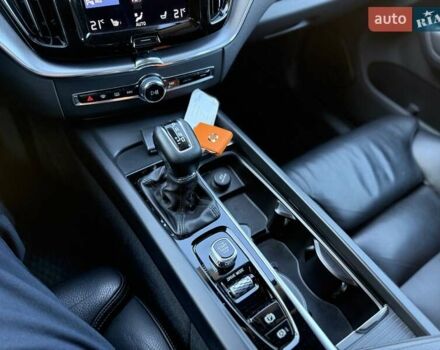 Чорний Вольво ХС60, об'ємом двигуна 2 л та пробігом 244 тис. км за 29700 $, фото 28 на Automoto.ua