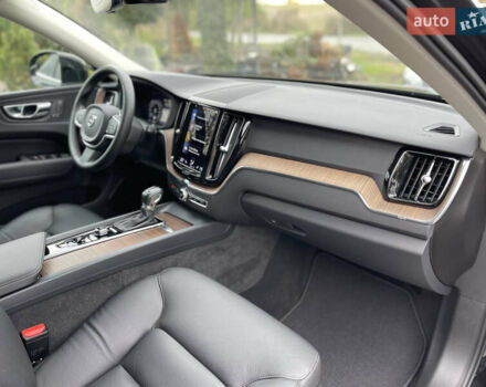 Вольво ХС60 2021 в Луцке на Automoto.ua Черный Вольво ХС60, объемом двигателя 2 л и пробегом 24 тыс. км за 35000 $, фото 28 на Automoto.ua