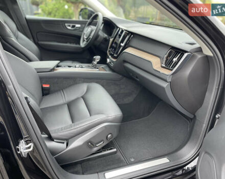 Вольво ХС60 2021 в Луцке на Automoto.ua Черный Вольво ХС60, объемом двигателя 2 л и пробегом 24 тыс. км за 35000 $, фото 27 на Automoto.ua