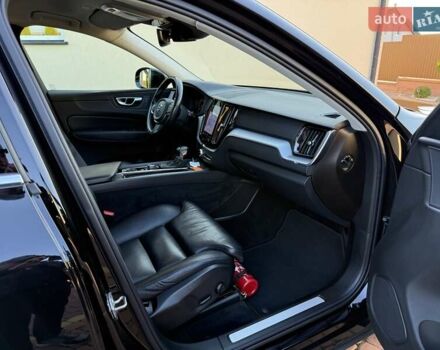 Чорний Вольво ХС60, об'ємом двигуна 2 л та пробігом 244 тис. км за 29700 $, фото 43 на Automoto.ua
