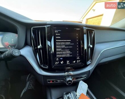 Чорний Вольво ХС60, об'ємом двигуна 2 л та пробігом 244 тис. км за 29700 $, фото 40 на Automoto.ua