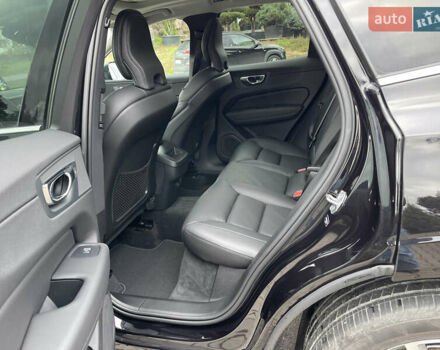 Вольво ХС60 2021 в Луцке на Automoto.ua Черный Вольво ХС60, объемом двигателя 2 л и пробегом 24 тыс. км за 35000 $, фото 18 на Automoto.ua