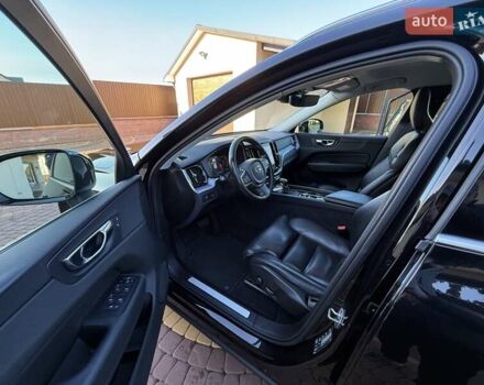 Чорний Вольво ХС60, об'ємом двигуна 2 л та пробігом 244 тис. км за 29700 $, фото 12 на Automoto.ua