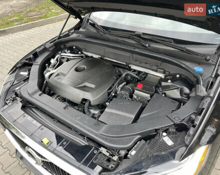 Вольво ХС60 2021 в Луцке на Automoto.ua Черный Вольво ХС60, объемом двигателя 2 л и пробегом 24 тыс. км за 35000 $, фото 38 на Automoto.ua