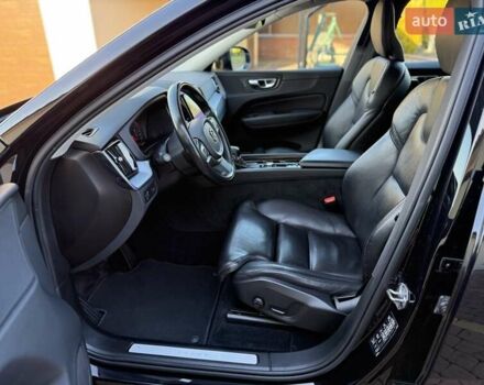 Чорний Вольво ХС60, об'ємом двигуна 2 л та пробігом 244 тис. км за 29700 $, фото 14 на Automoto.ua