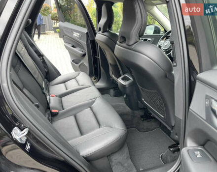 Вольво ХС60 2021 в Луцке на Automoto.ua Черный Вольво ХС60, объемом двигателя 2 л и пробегом 24 тыс. км за 35000 $, фото 20 на Automoto.ua