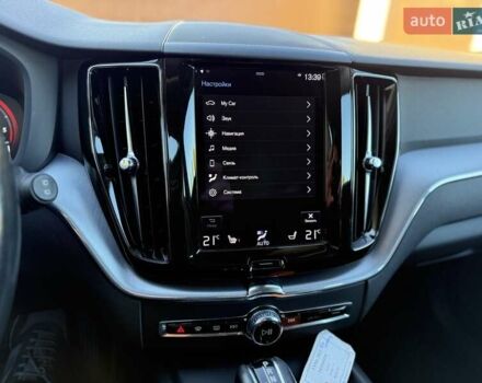 Чорний Вольво ХС60, об'ємом двигуна 2 л та пробігом 244 тис. км за 29700 $, фото 31 на Automoto.ua