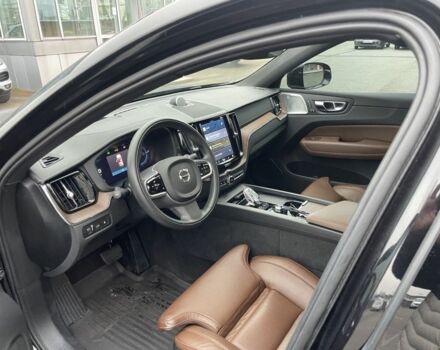 Черный Вольво ХС60, объемом двигателя 2 л и пробегом 45 тыс. км за 49000 $, фото 4 на Automoto.ua