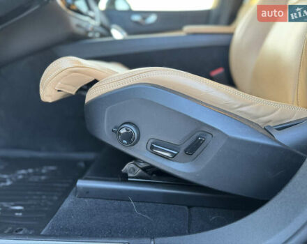 Черный Вольво ХС60, объемом двигателя 1.97 л и пробегом 96 тыс. км за 43000 $, фото 31 на Automoto.ua