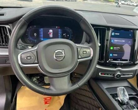 Черный Вольво ХС60, объемом двигателя 2 л и пробегом 70 тыс. км за 23000 $, фото 3 на Automoto.ua
